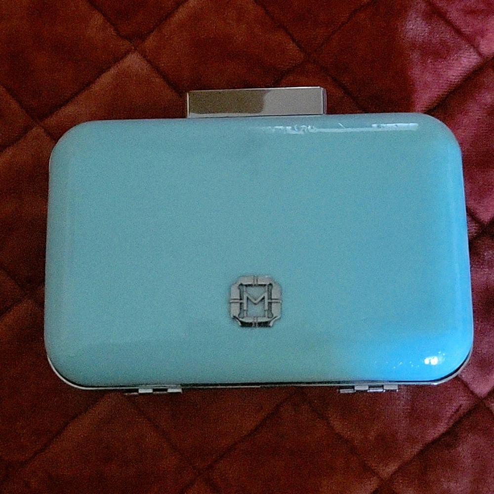 Clutch purse